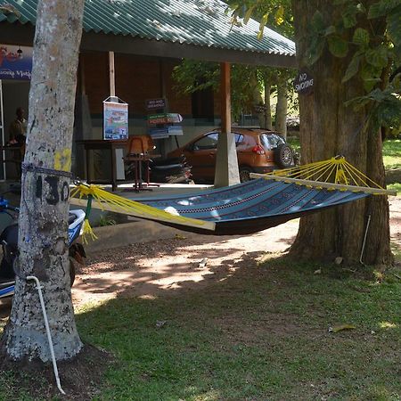 Jungle Beach Hostel Унаватуна Екстер'єр фото