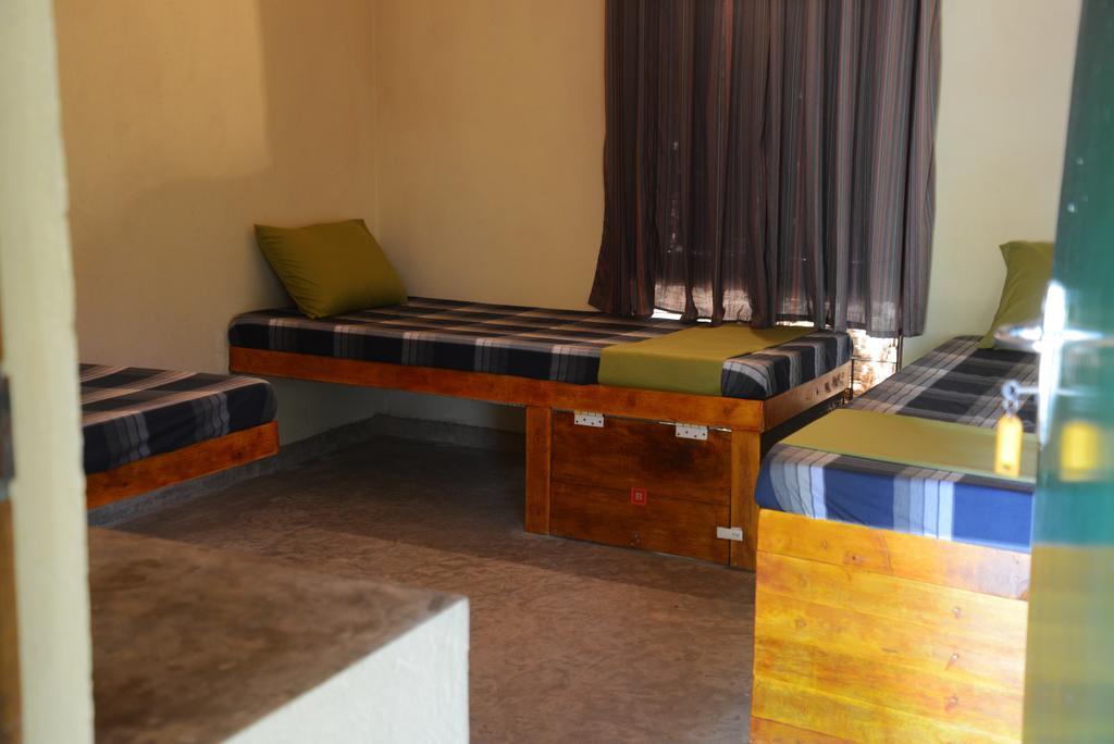 Jungle Beach Hostel Унаватуна Екстер'єр фото