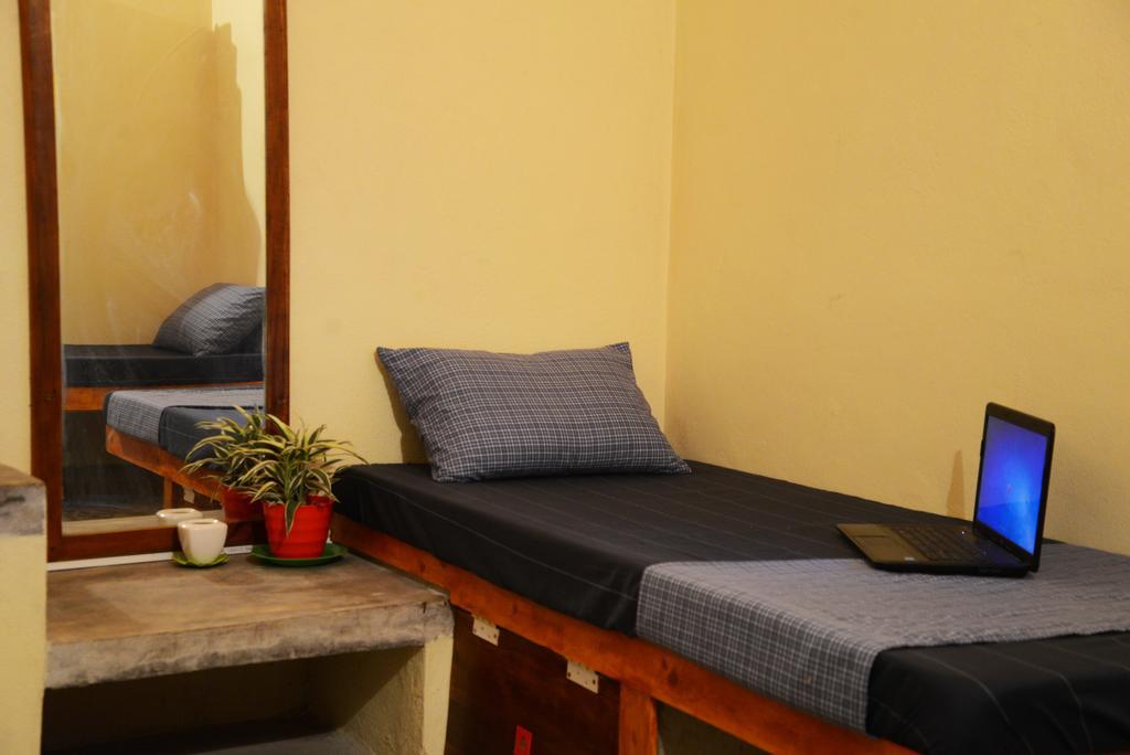 Jungle Beach Hostel Унаватуна Номер фото