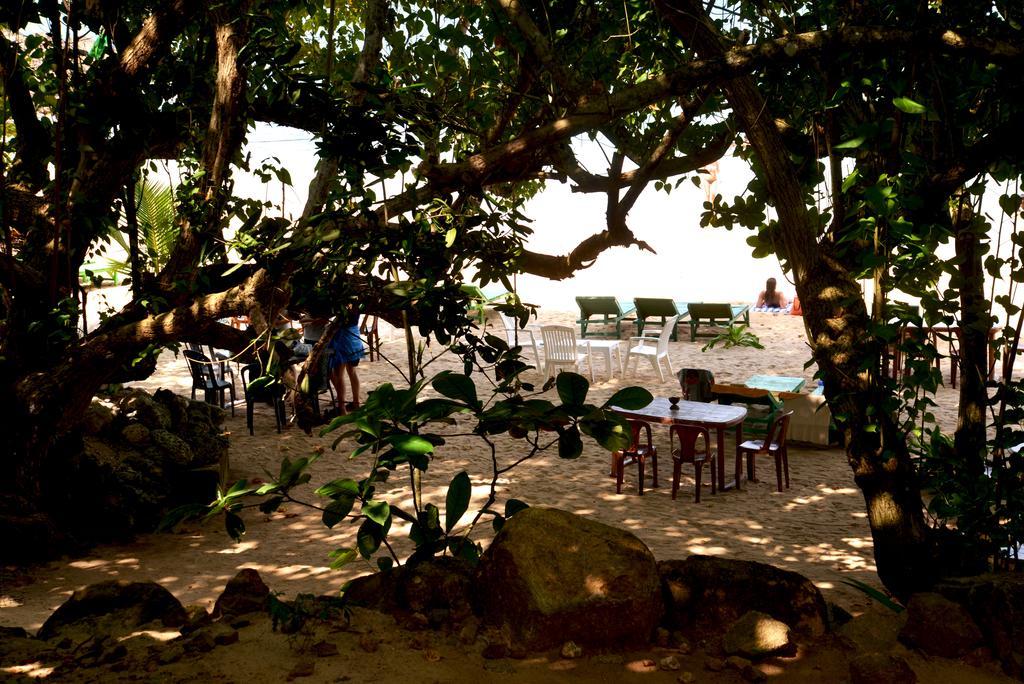 Jungle Beach Hostel Унаватуна Екстер'єр фото