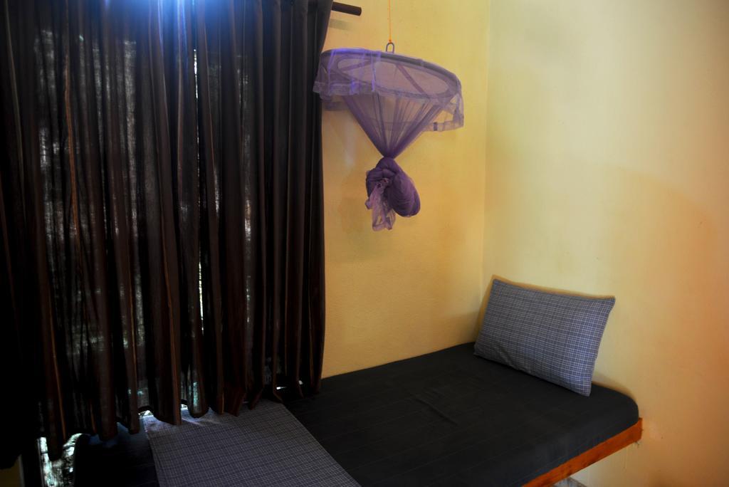 Jungle Beach Hostel Унаватуна Екстер'єр фото